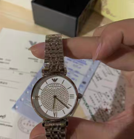 阿玛尼满天星手表九成新闲置待转 感兴趣的话...