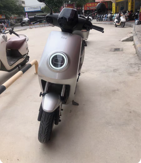 小牛电动M+超级智能锂电车！ 95成新车！...