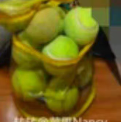 网球一包,2个网球拍,原价305,现优惠折...