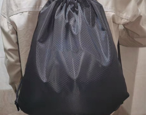 包邮9.9包邮！防 水面料双肩背包户外篮球...