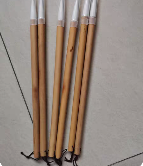 包邮略微加了一点儿健的羊毫笔，笔力介于兼毫...