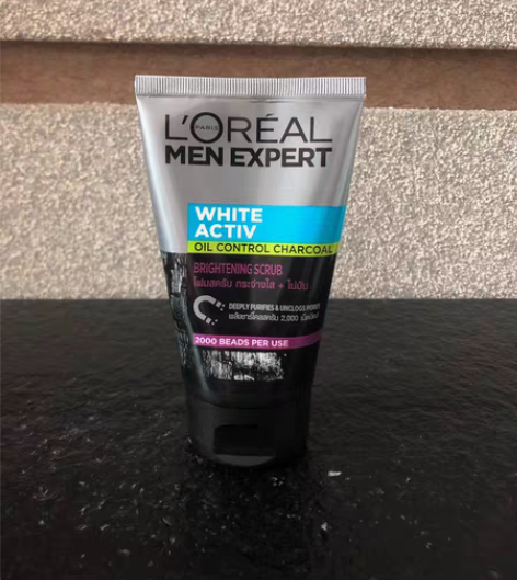 包邮泰国欧莱雅男士木炭磨砂洗面控油清洁控油...