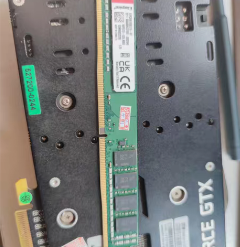 金士顿 16G 内存ddr4- 2666 ...