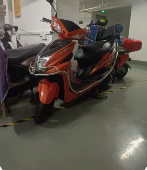 正宗雅马哈摩托车15年一月份购入,现在跟新...