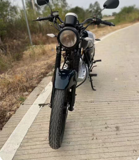 包邮二手摩托车网红铃木复古150CC  九...