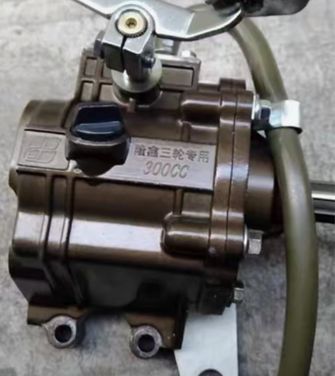 准新三轮摩托车倒档器宗申隆鑫99成新几百公...