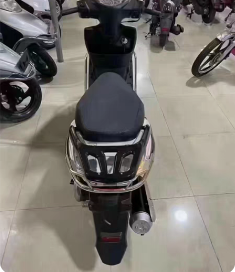 豪爵悦星八成新,保险到明年四月,证件齐全,...