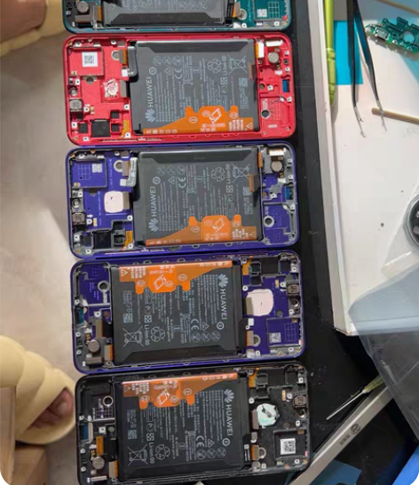 售后替换下来的华为nova5pro坏屏带框...