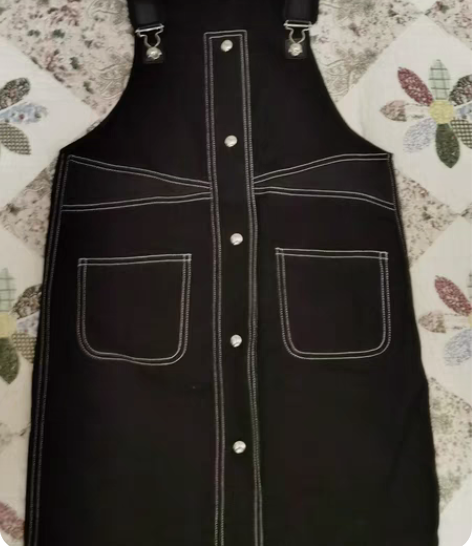 太平鸟背带裙，牛仔面迷，m码，全新，无吊牌...