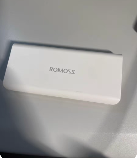 包邮罗马仕充电宝,出闲置,没用过几次。 感...