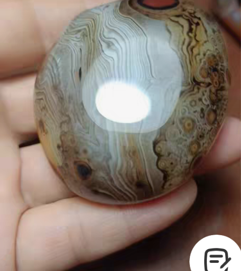 《红日》 天然缠丝玛瑙原石 尺寸:6cm*...