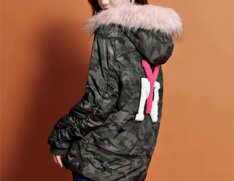 包邮全新拉夏贝尔连帽迷彩短款保暖棉衣棉服棉...