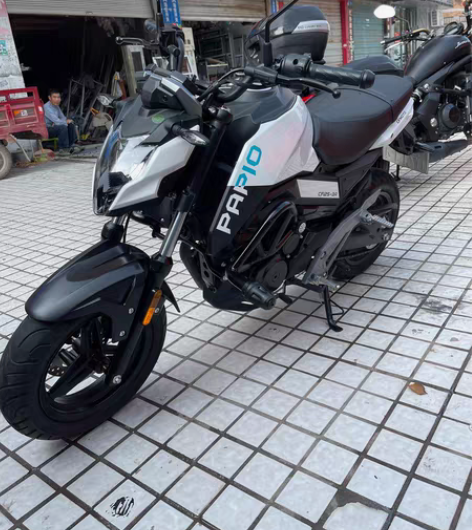 春风ST狒狒125 准新车 二手摩托车上牌...