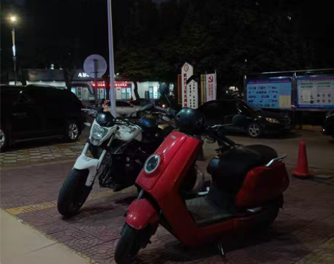 出黄龙300过户车  加装射灯   带价来...