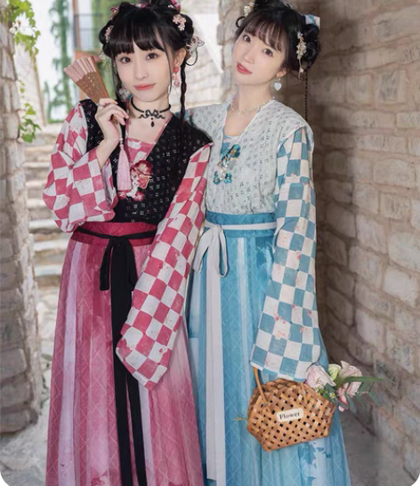 十三余小豆蔻儿[兔莓茶会]日常出街唐背子圆...