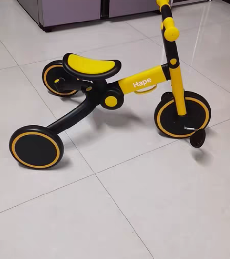 Hape平衡车三轮车,全新,家里车子好几辆...