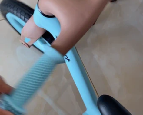 包邮儿童平衡车 全新全新全新 目测13寸 ...