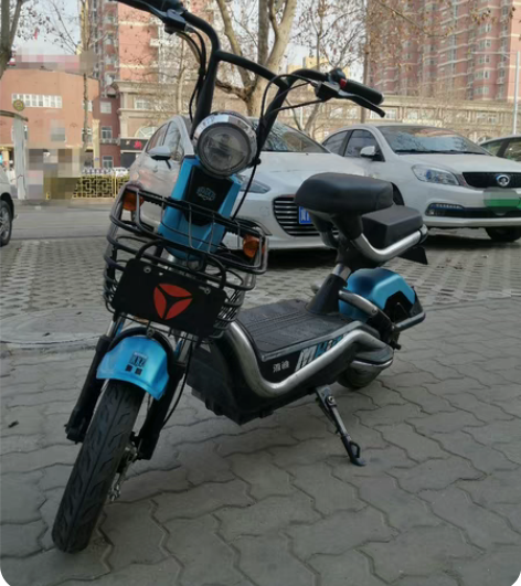 雅迪电动车，用了1年多的，电池48-20的...
