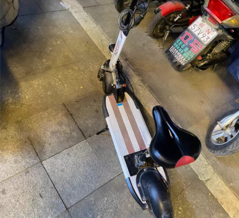 闲置锂电池电动车   一键启动   墨迹的...