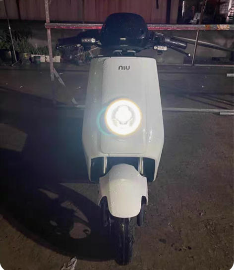 小牛nqi大屏,整车外观新车况漂亮,仅行驶...