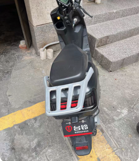 国标台铃电动车,48伏20安锂电池,前碟后...