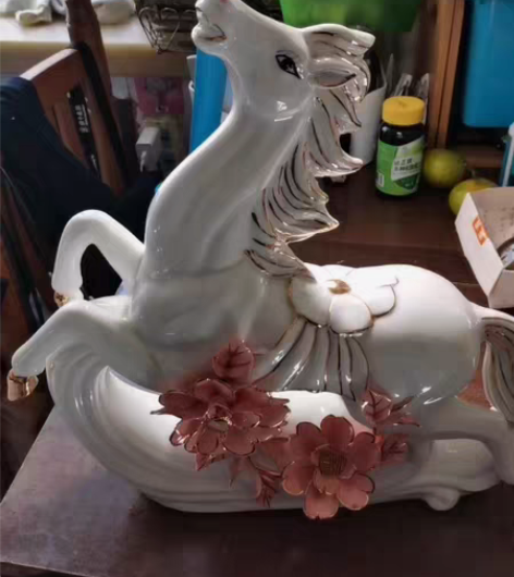包邮包邮顺丰快递陶瓷白马,尺寸34x41x...