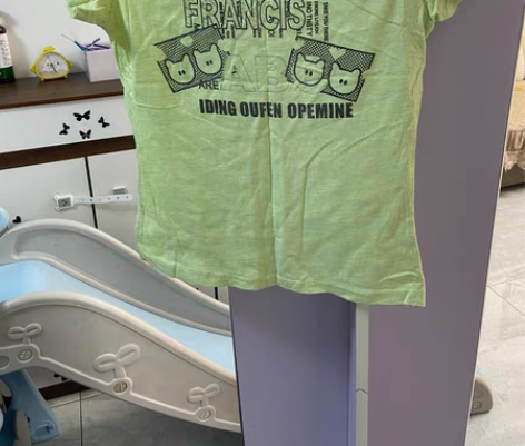 包邮甩货底，打板衣服，不退不换。 感兴趣的...