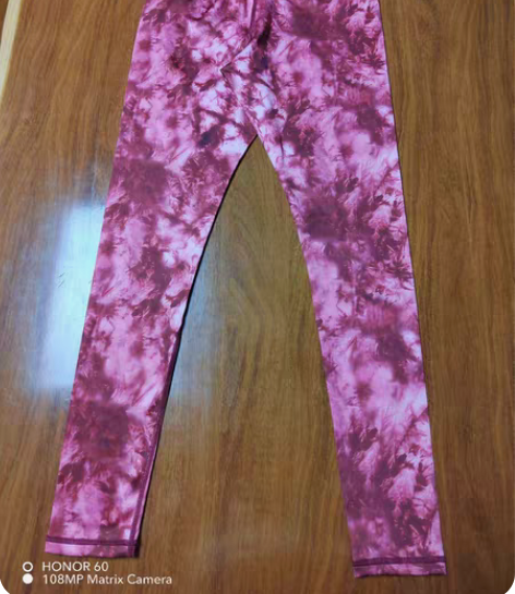 早期朋友专门做服装打板设计，带友出清，**...