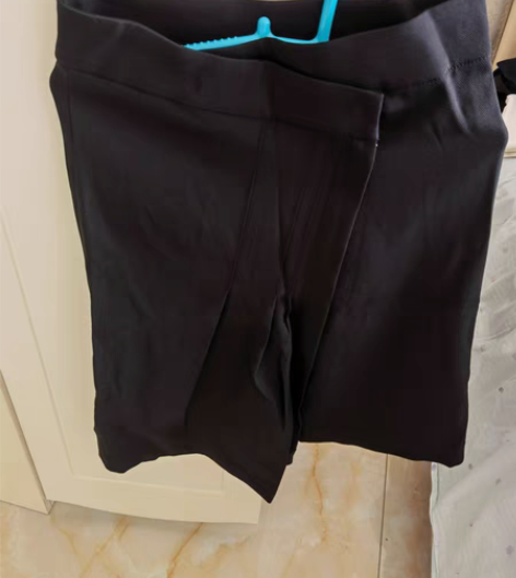 中裙，全新 感兴趣的话点“我想要”和我私聊...