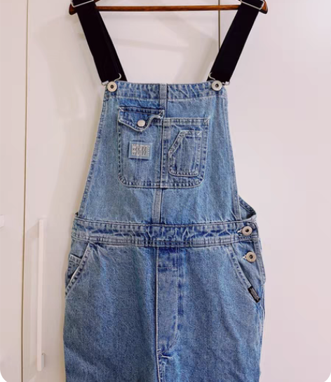 全新chocoolate背带牛仔裤，购于实...