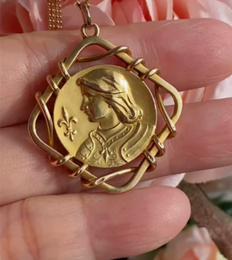 法国18k金 圣女贞德 双面图案 古董吊坠...