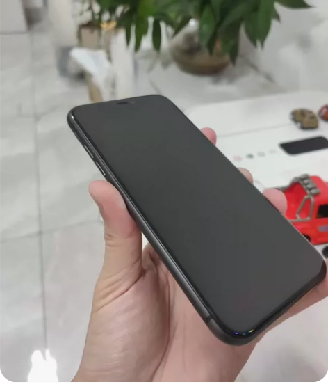 95新iPhone 11白色   256G...