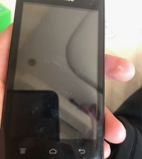 海信手机，没有充电器了，也没办法打开手机，...