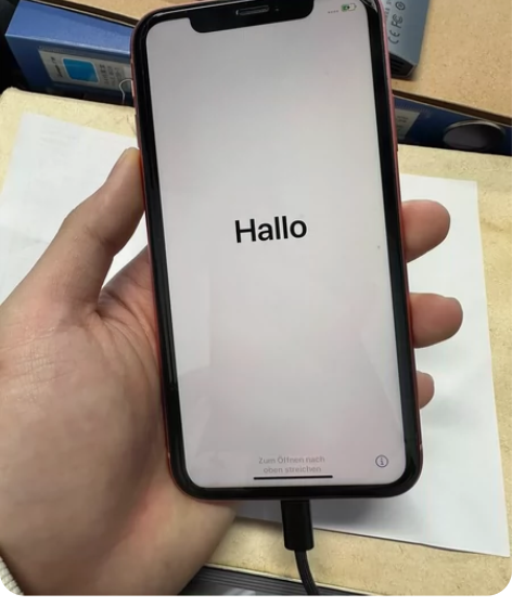 苹果XR珊瑚色，64G国行，电池健康83，...