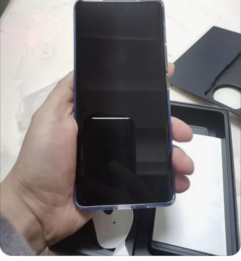 vivox90，黑色12+256，公司奖励的，全新仅拆封，没...