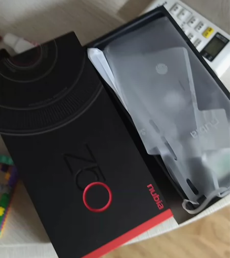 Z50U 12+256 黑色 买来一个星期...