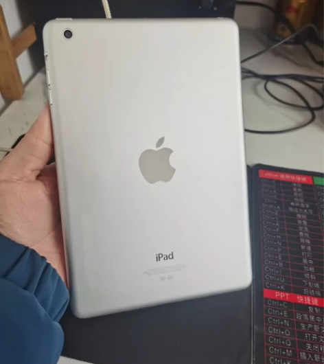 iPad  mini1代，国行16g，老平...