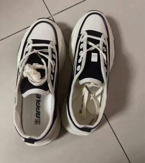 厚底帆布鞋全新39码 偏瘦 建议38码瘦脚...