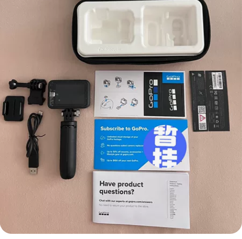 GoPro9 如图出内含一块电池,带三脚架...