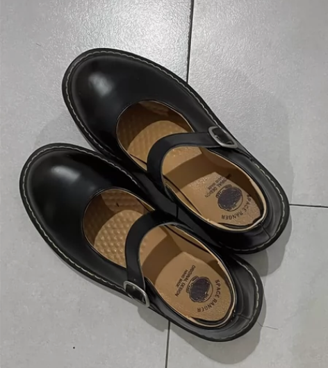 「35包邮！咸鱼共和国转卖！」复古小皮鞋女...