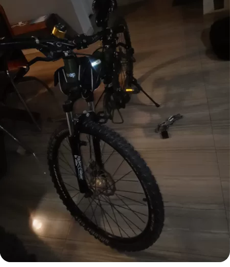 不上班了闲置成人车 感兴趣的话点“我想要”...