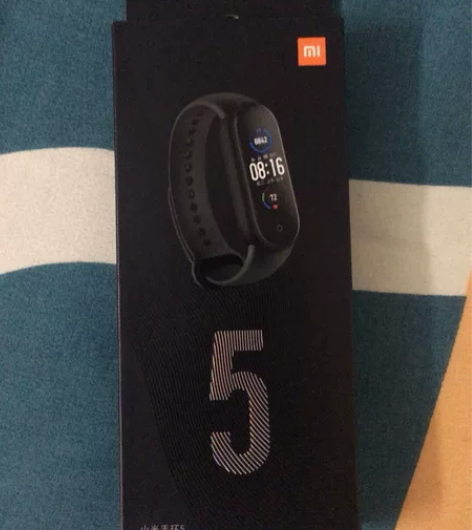 抽奖中奖的小米手环5标准版,全新,想要的抓...