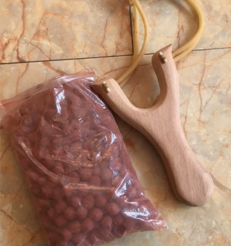 弹弓木柄的，还没盘，没进坑就退了 感兴趣的...