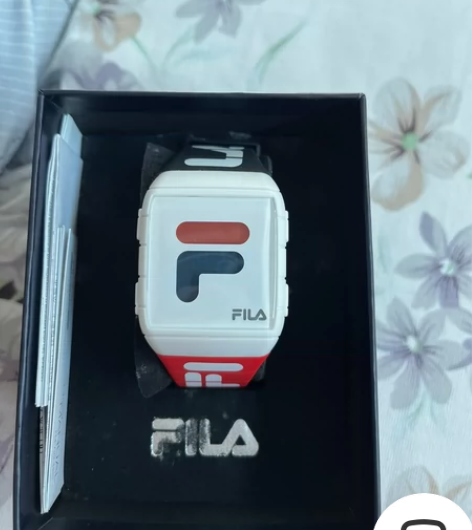 fila手表 几乎全新 没带过一次 黑红表...