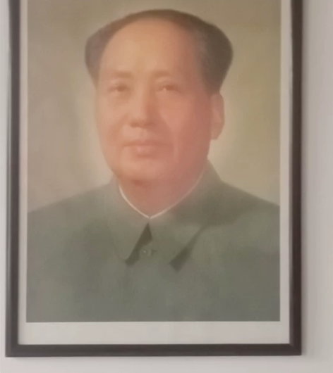 70年代的伟人像，品相非常好，宽57，长7...