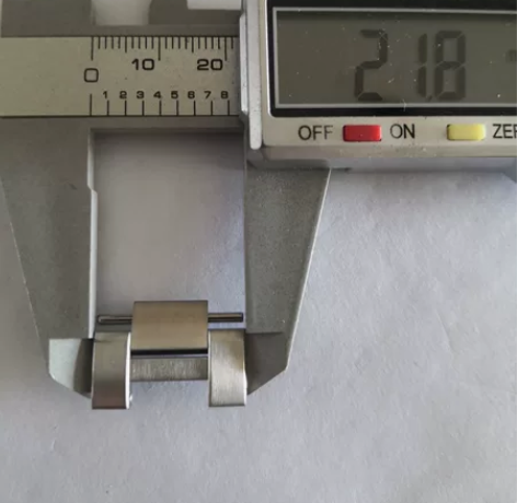 万国表节，22毫米！尺寸请自行测量，二手物...