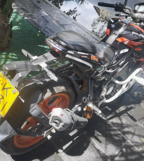 完美车况街车换踏板啦！！！！！！！贝纳利小...