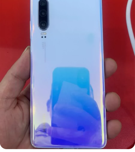 p华为p30，6+128，纯原靓机 感兴趣...