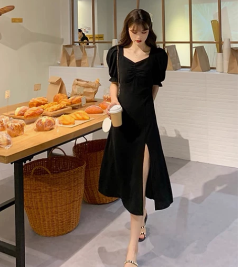 黑色桃心领连衣裙女夏2022年新款气质法式...