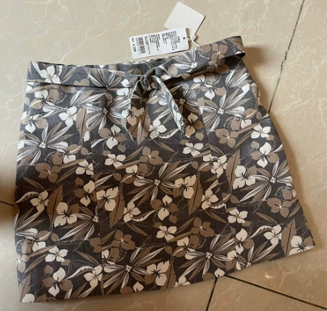 2021新款女印花半身裙A字高腰显瘦包臀气...